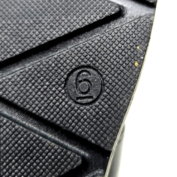 Time and Tru Mules/slides. Black/white Size 6M. - Picture 10 of 10